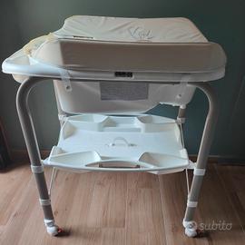 Fasciatoio con vasca per il bagnetto