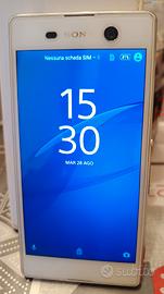 Cellulare IPhone 6...16gb - Sony experia  M4..Aqua