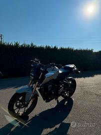 Moto Honda CB 125 R