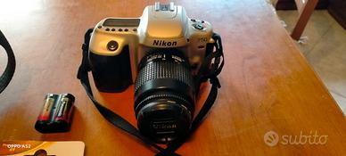 Macchina fotografica A RULLINO NIKON F50 