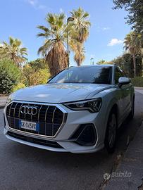AUDI Q3 40 TDI quattro S tronic S line edition