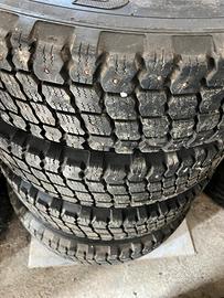 Gomme chiodate 195 80 15