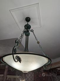 Lampadari in ferro battuto con vetro di Murano
