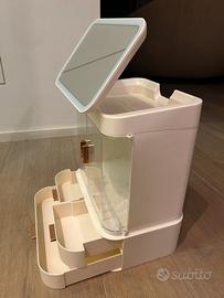 Porta trucchi e smalti