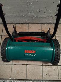 Rasaerba  AHM 30 Bosch, cesoia e vanga