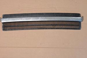 Griglia cofano  Fiat 124 sport coupe  3°  serie