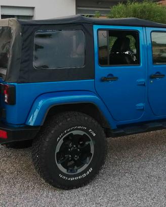 Jeep Wrangler Unlimited MY14 2.8 CRD Sahara Polar