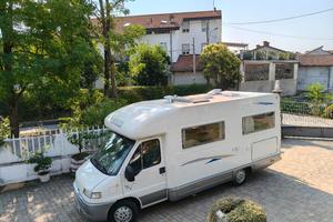 camper semintegrale mobilvetta