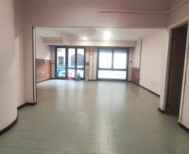 Locale commerciale 2 livelli - 120mq