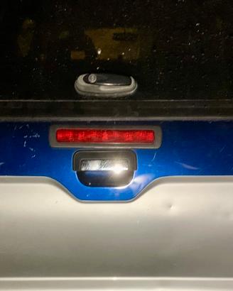 Mitsubishi l 200