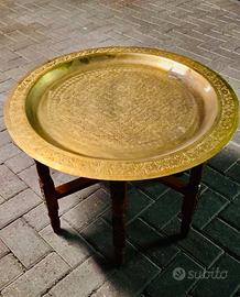 Tavolino in ottone
