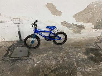 bici blu per bambini