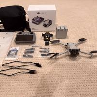 DJI Mini 4 Pro Fly More Combo con DJI RC2 Nuovo