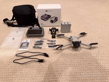 DJI Mini 4 Pro Fly More Combo con DJI RC2 Nuovo