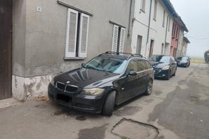 bmw 320i ricambi