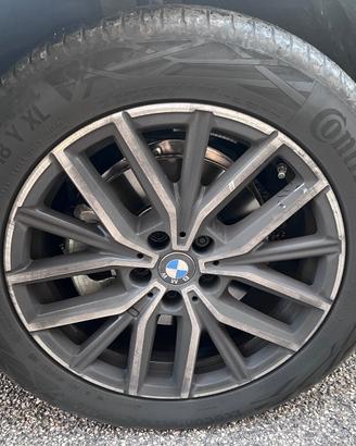 Gomme auto