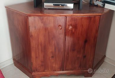 Mobiletto ad angolo usato fatto a mano