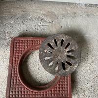 Chiusino in ferro antico