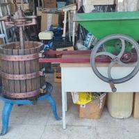 Torchio a leva 35 con pigiatrice manuale per uva