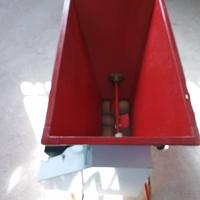 Diraspatrice elettrica per uva come nuova