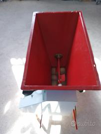 Diraspatrice elettrica per uva come nuova