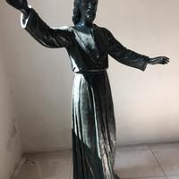 Statua in bronzo raffigurante Gesu -