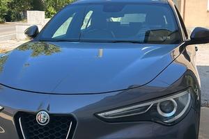 Alfa Romeo Stelvio executive q4  210cv 2.2