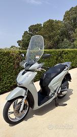 Honda SH 125– 2023 – Unico proprietario — 37.333km