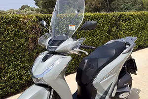 Honda SH 125– 2023 – Unico proprietario — 37.333km