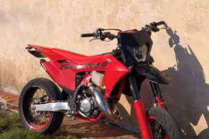 Gas gas 125 2025  Motard solo 64 ore  prezzo tratt