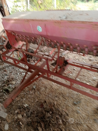 Vendita attrezzi agricoli per chiusura attività