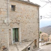 Casa in pietra a Castelbottaccio