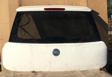 FIAT GRANDE PUNTO PORTELLONE 2005>