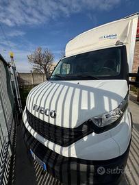 Veicolo commerciale cassonato iveco daily 35c16 eu