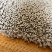 Tappeto grigio grande