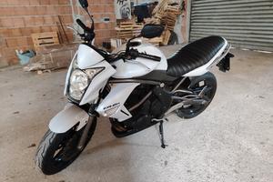 Kawasaki er6n 