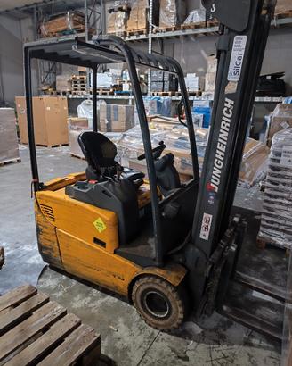 Carrello Elevatore JUNGHEINRICH EFG115 muletto
