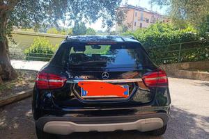 MERCEDES GLA 180