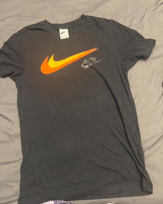 T-shirt Nike