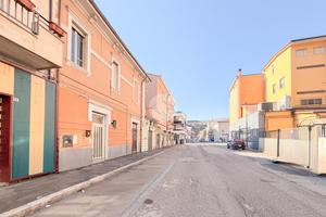 CASA SEMINDIPENDENTE A AVEZZANO