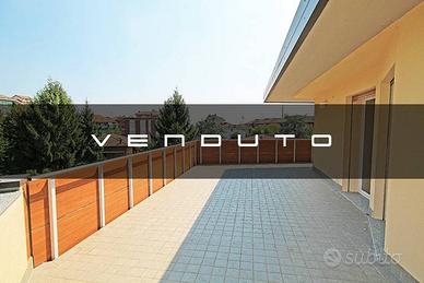 Attico / Mansarda di 100 m² con 3 locali e box aut