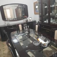 Sala da pranzo in piuma di mogano