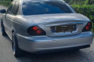 Jaguar x type 