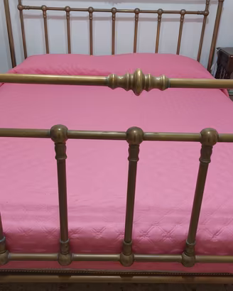 testata letto matrimoniale 