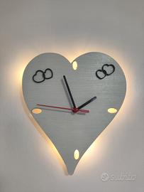 Orologio in legno Cuore 