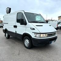 IVECO DAILY 29L10 2.3hpi 100cv Furgone PASSO MEDIO