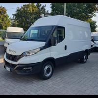 IVECO IVECO DAILY VAN L2H2 CON SPONDA U90366