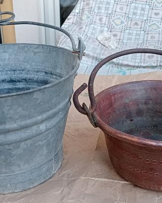 Antico paiolo.e Secchio d'epoca.