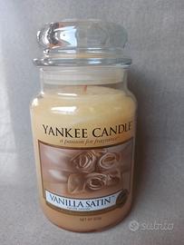 Yankee Candle Vanilla Satin