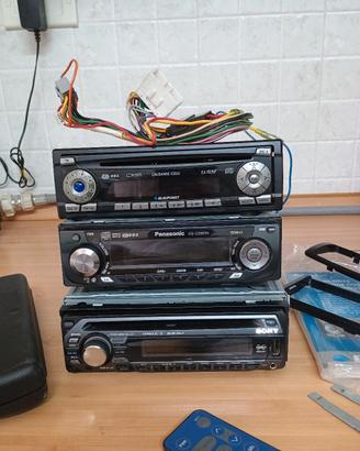 3 autoradio funzionanti 